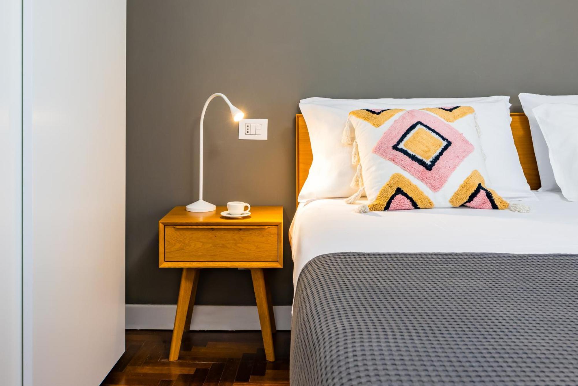 Direlo Guest House เนเปิลส์ ภายนอก รูปภาพ
